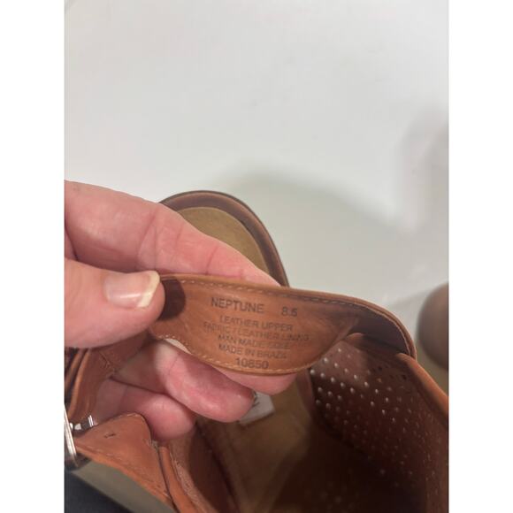 Steve Madden “Neptune” Leather Perforated Block Heel Sandals – Cognac – Size 8.5 - Picture 4 of 6